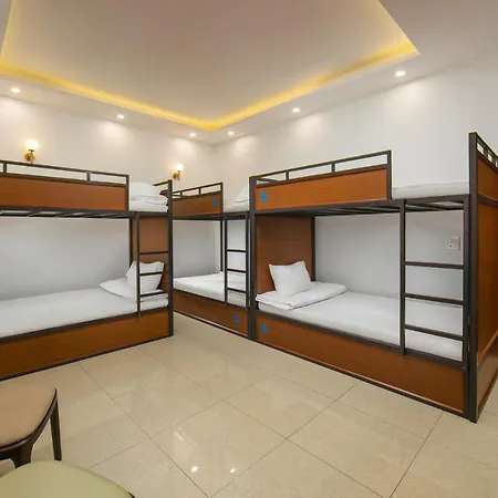 Hanoi Airport Suites Hostel & Travel-3
